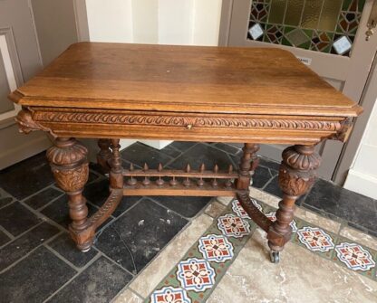 Antieke tafel 01