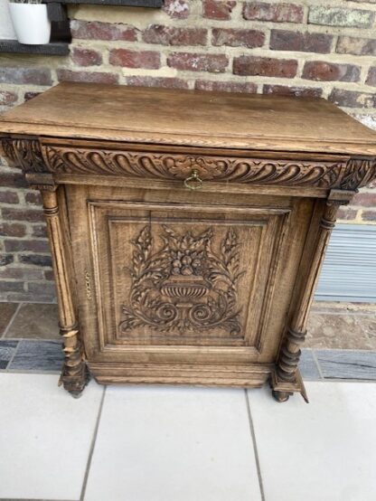 Kast 11 Antiek dressoir